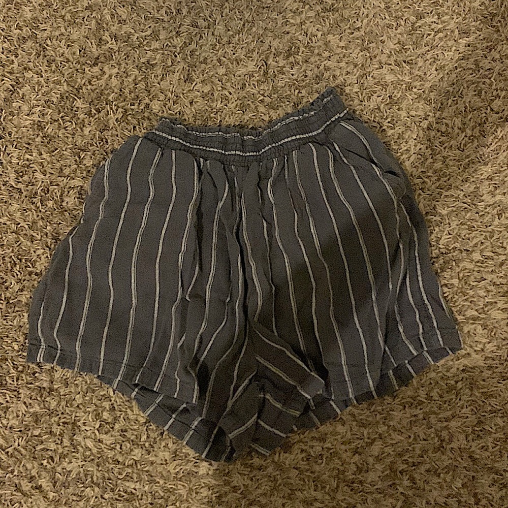 Unviersal Thread Paperbag Shorts